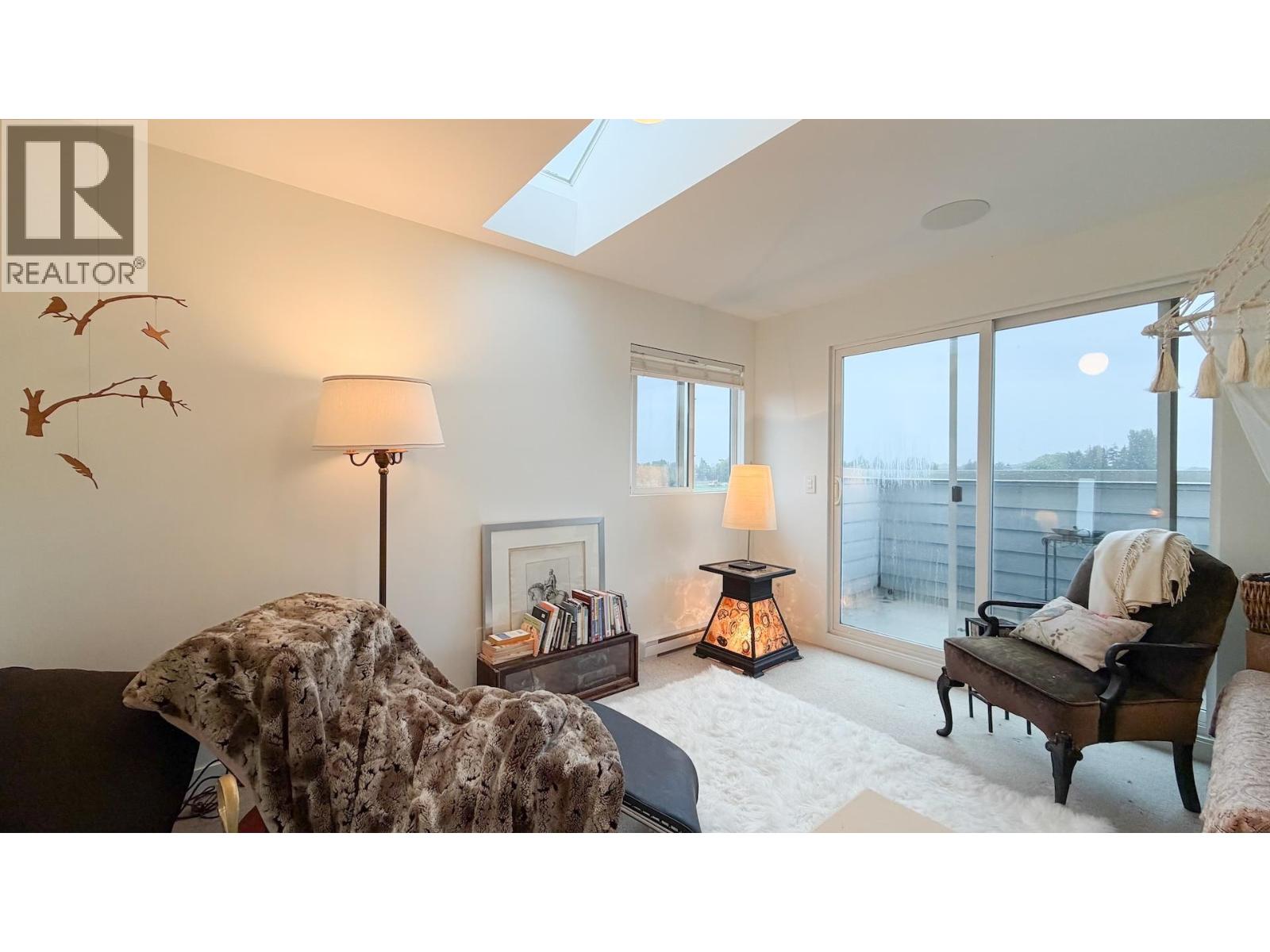 6371 LONDON Road, Richmond