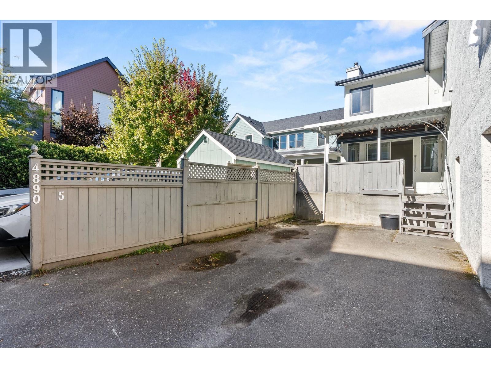 #5-4890 48 Avenue, Ladner