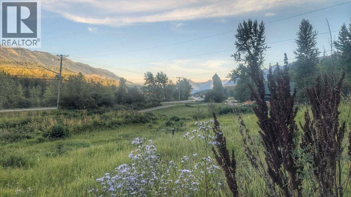 2107 HIGHWAY 3 S - 12