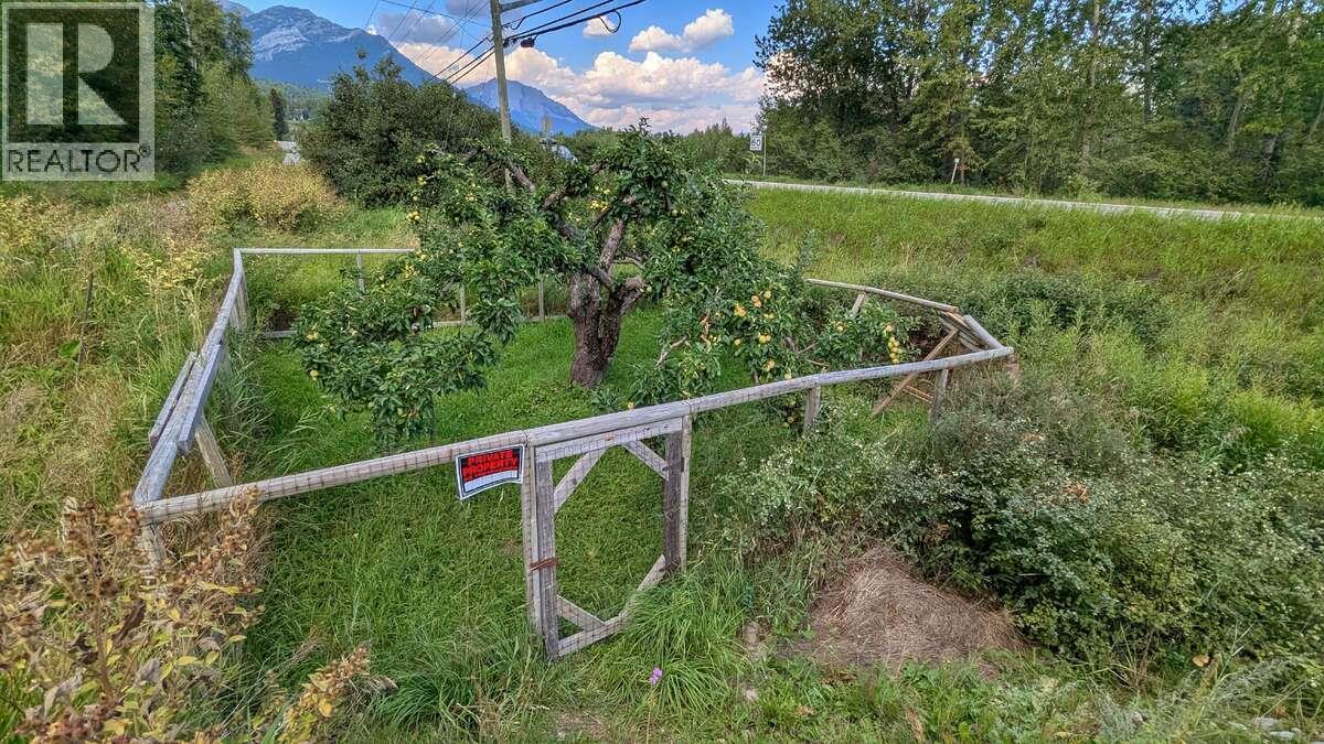 2107 HIGHWAY 3 S - 5