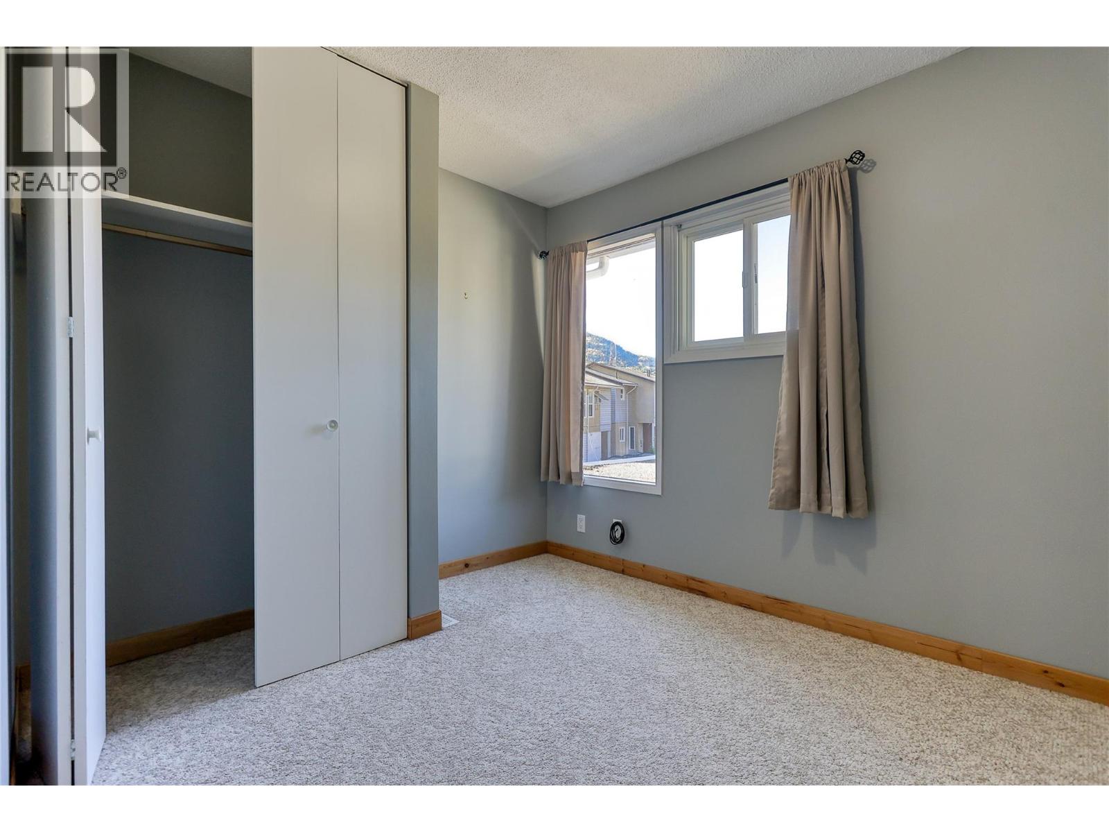 3366 Laurel Crescent, Trail