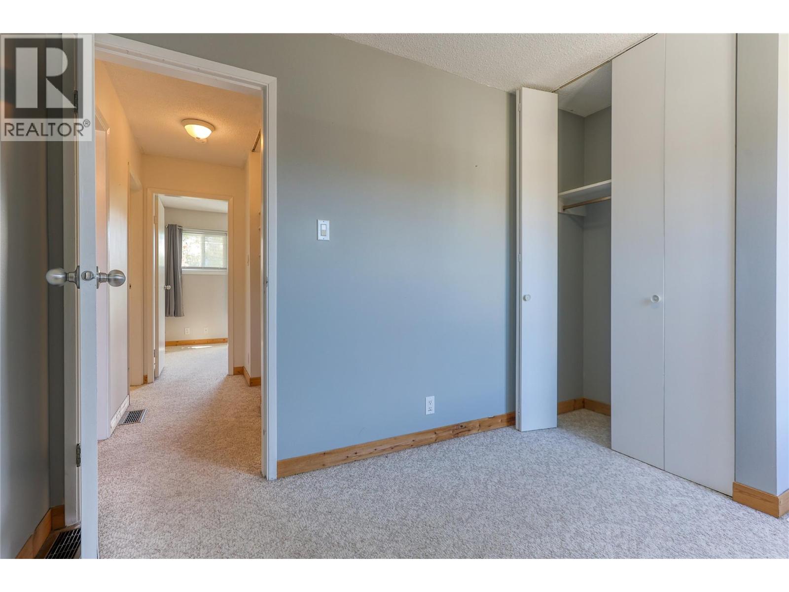 3366 Laurel Crescent, Trail
