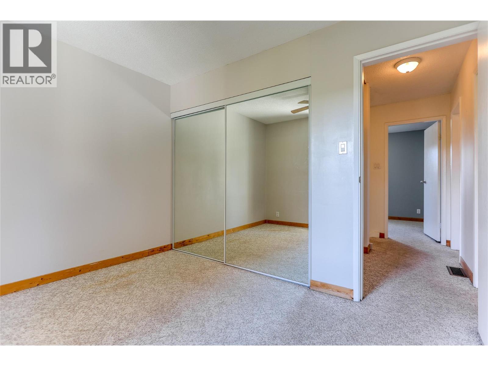 3366 Laurel Crescent, Trail