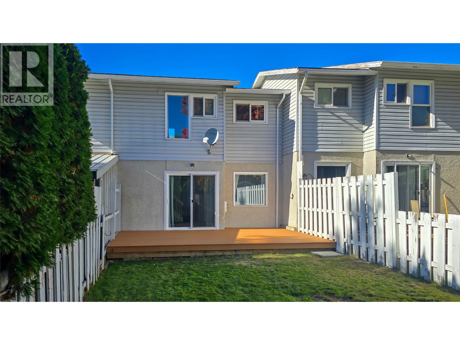 3366 Laurel Crescent, Trail