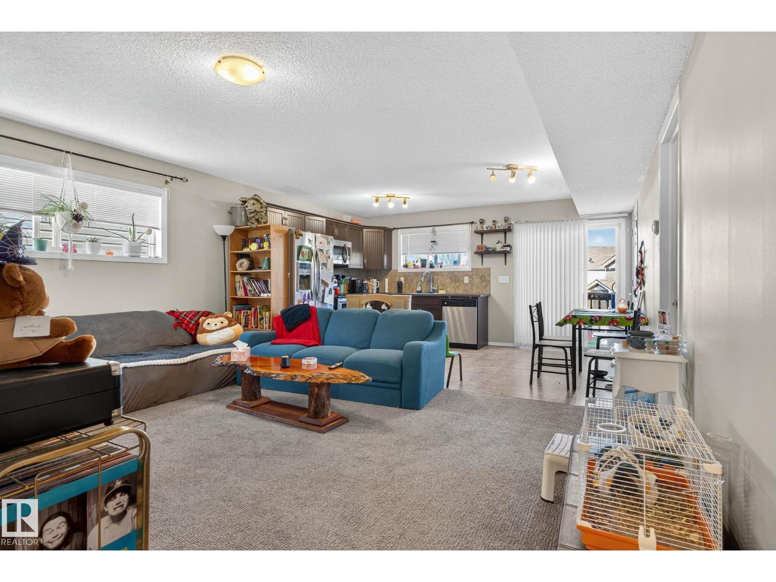 195, 142 Selkirk PL, Leduc