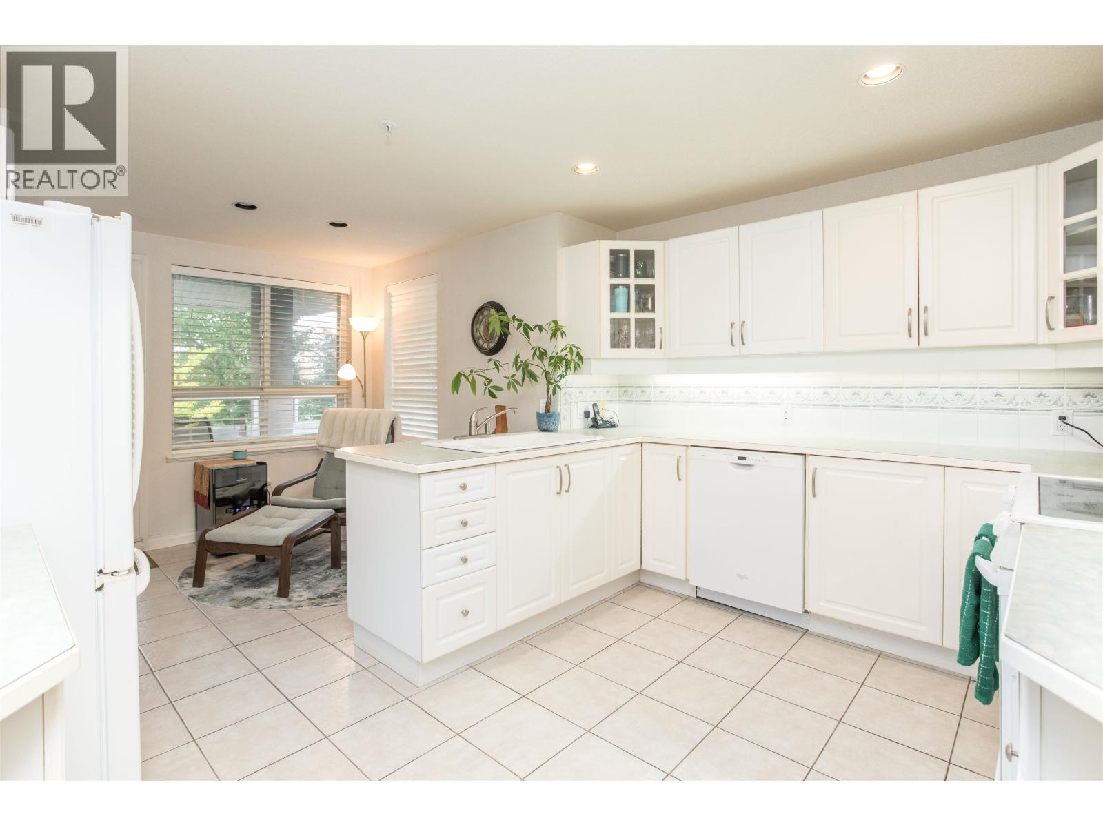 #202-1250 55TH Street, Delta