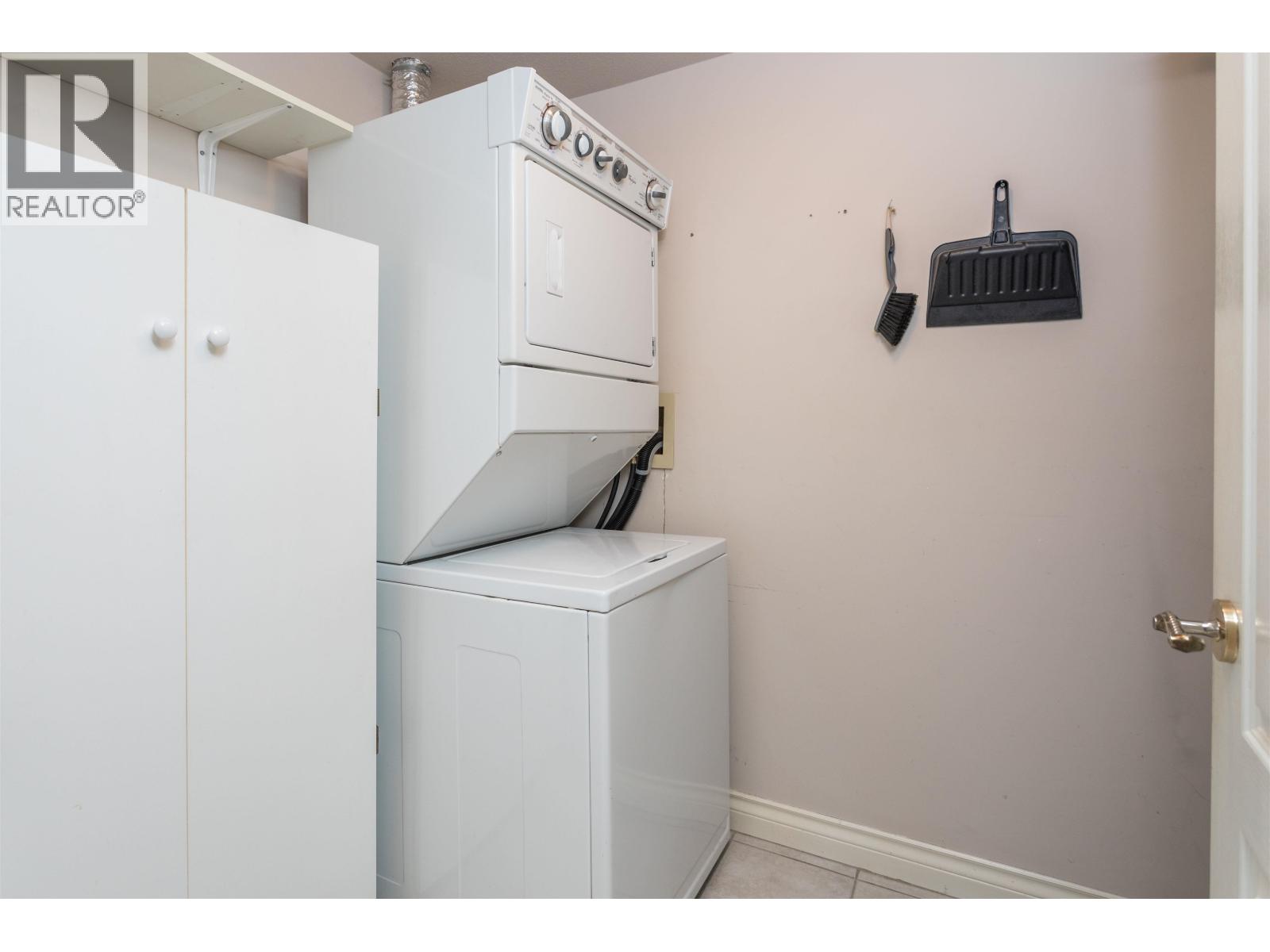 #202-1250 55TH Street, Delta