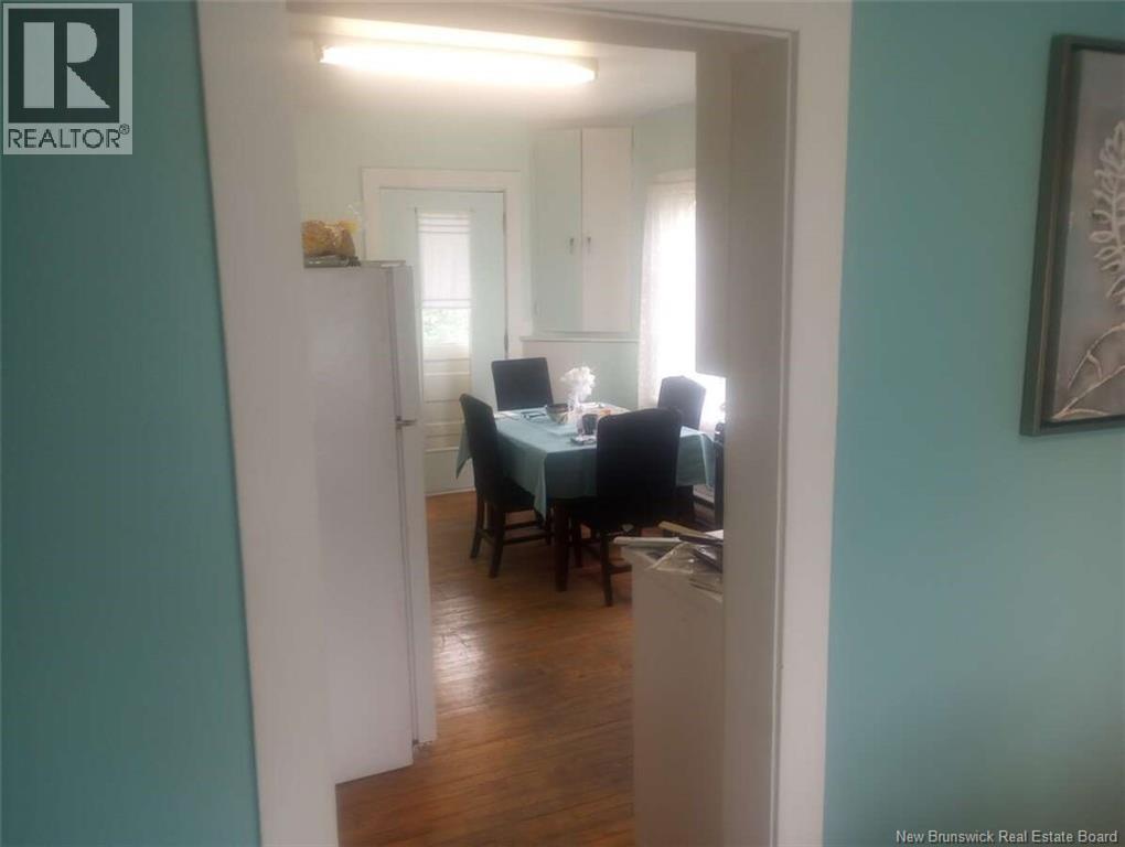371 GODERICH STREET - 9