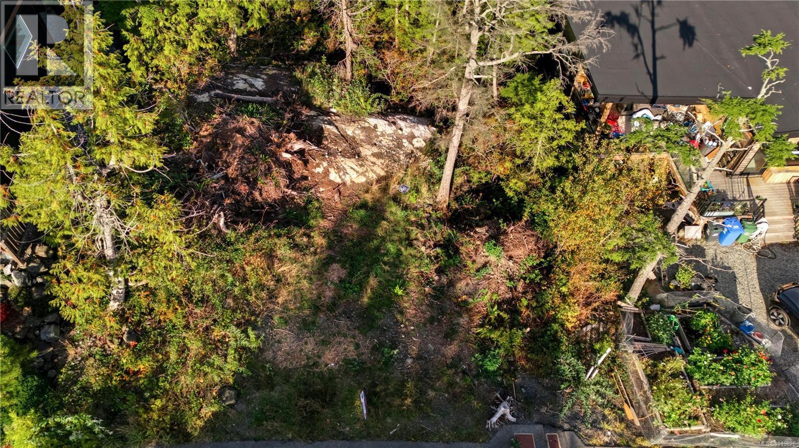 851 Lorne White Pl, Ucluelet