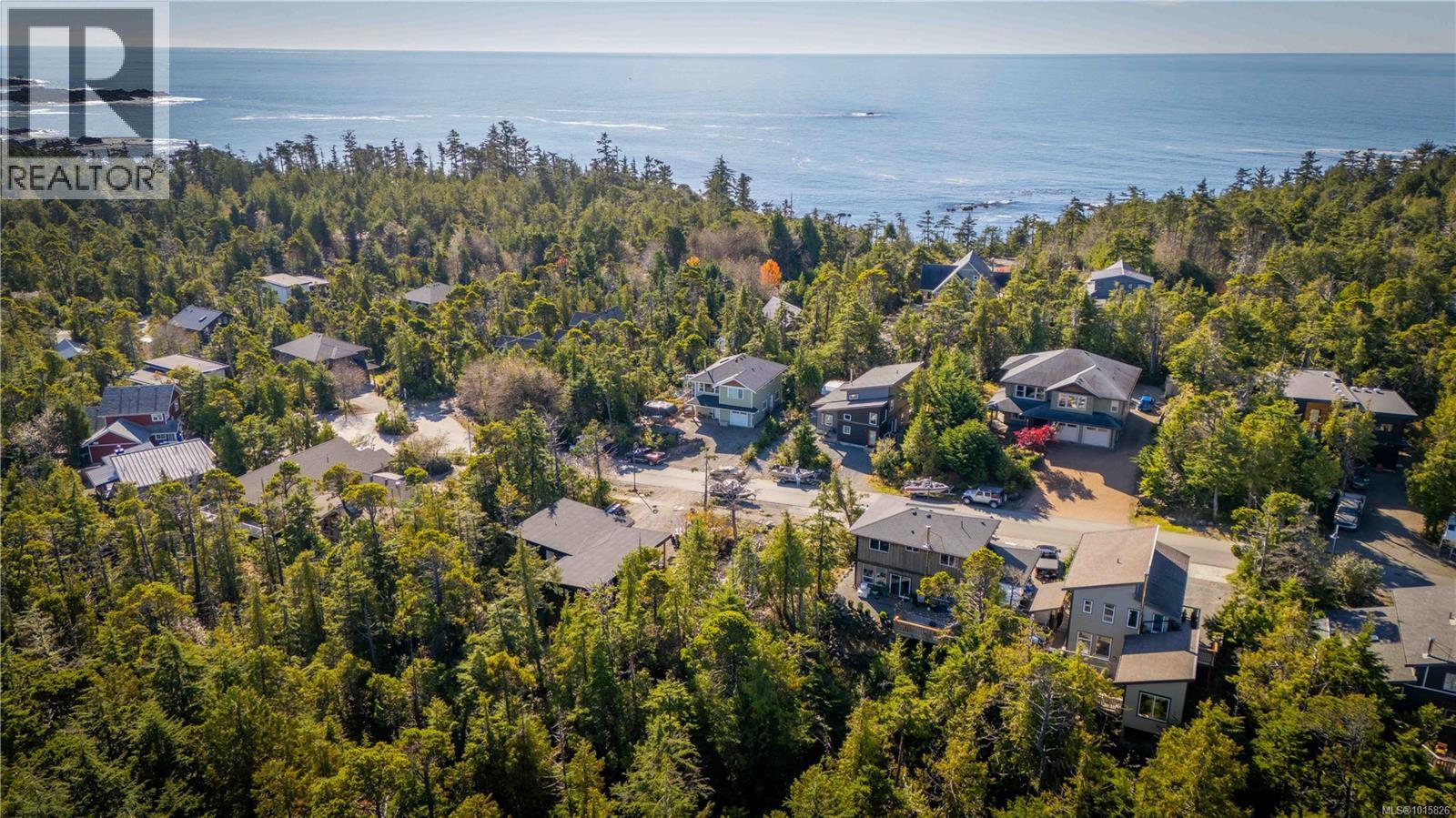 851 Lorne White Pl, Ucluelet