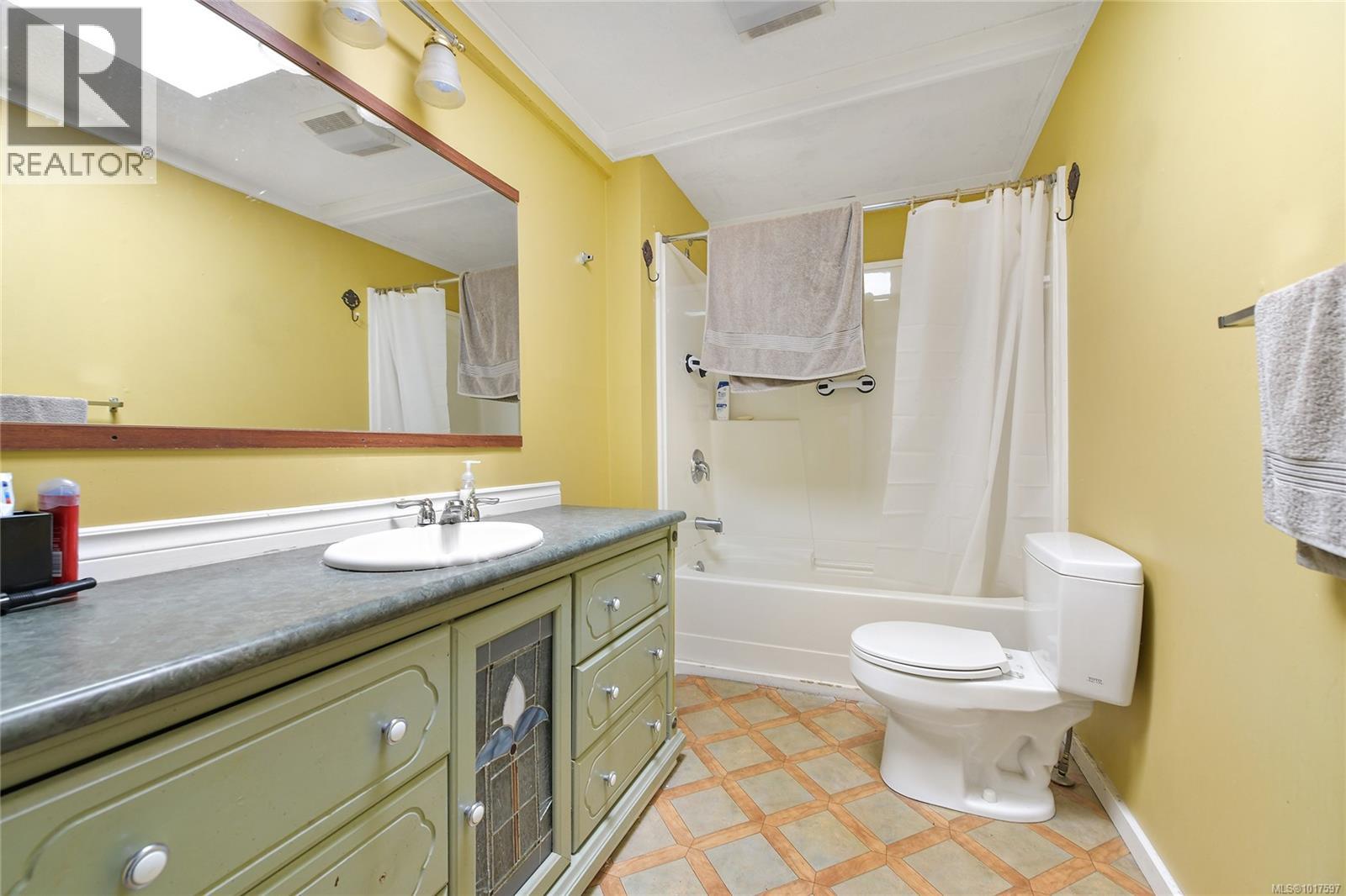  5440 SOOKE Road, Sooke