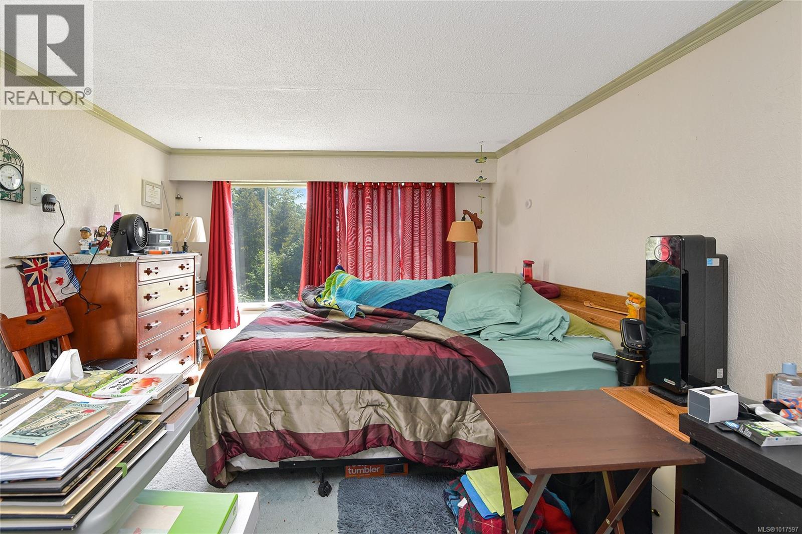  5440 SOOKE Road, Sooke