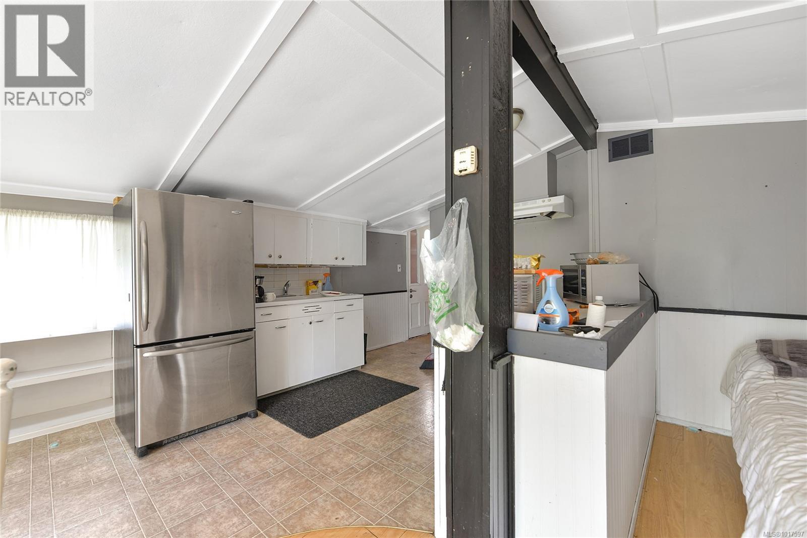  5440 SOOKE Road, Sooke