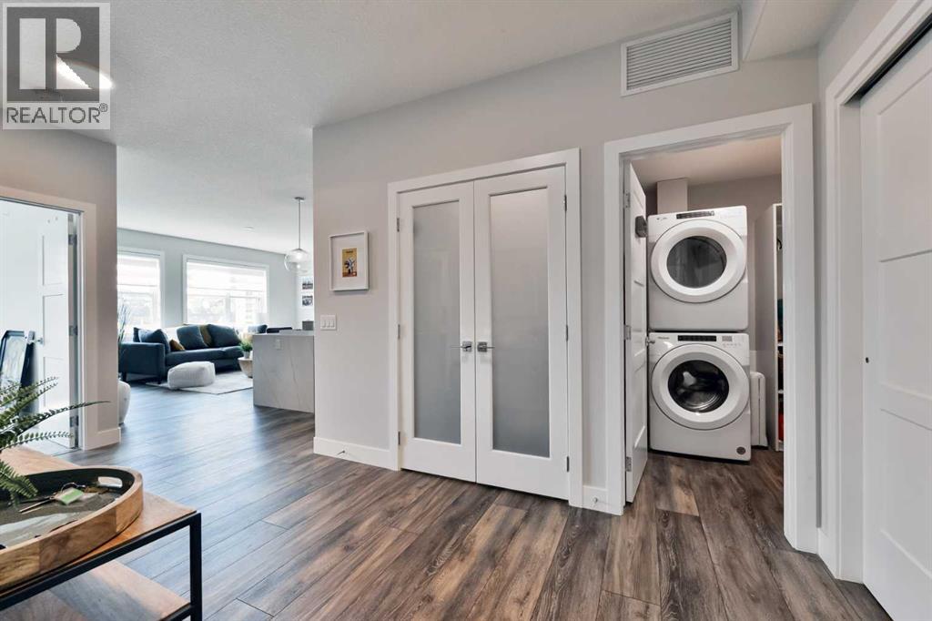 Single Family House for Sale in    Avenue SW Springbank Hill Calgary 