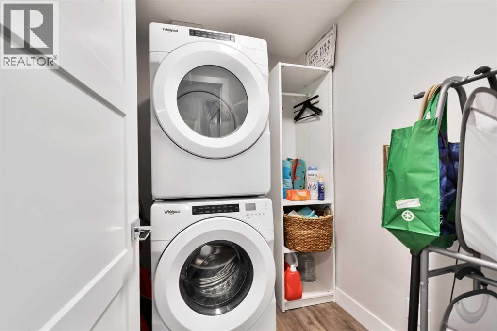 Single Family House for Sale in    Avenue SW Springbank Hill Calgary 