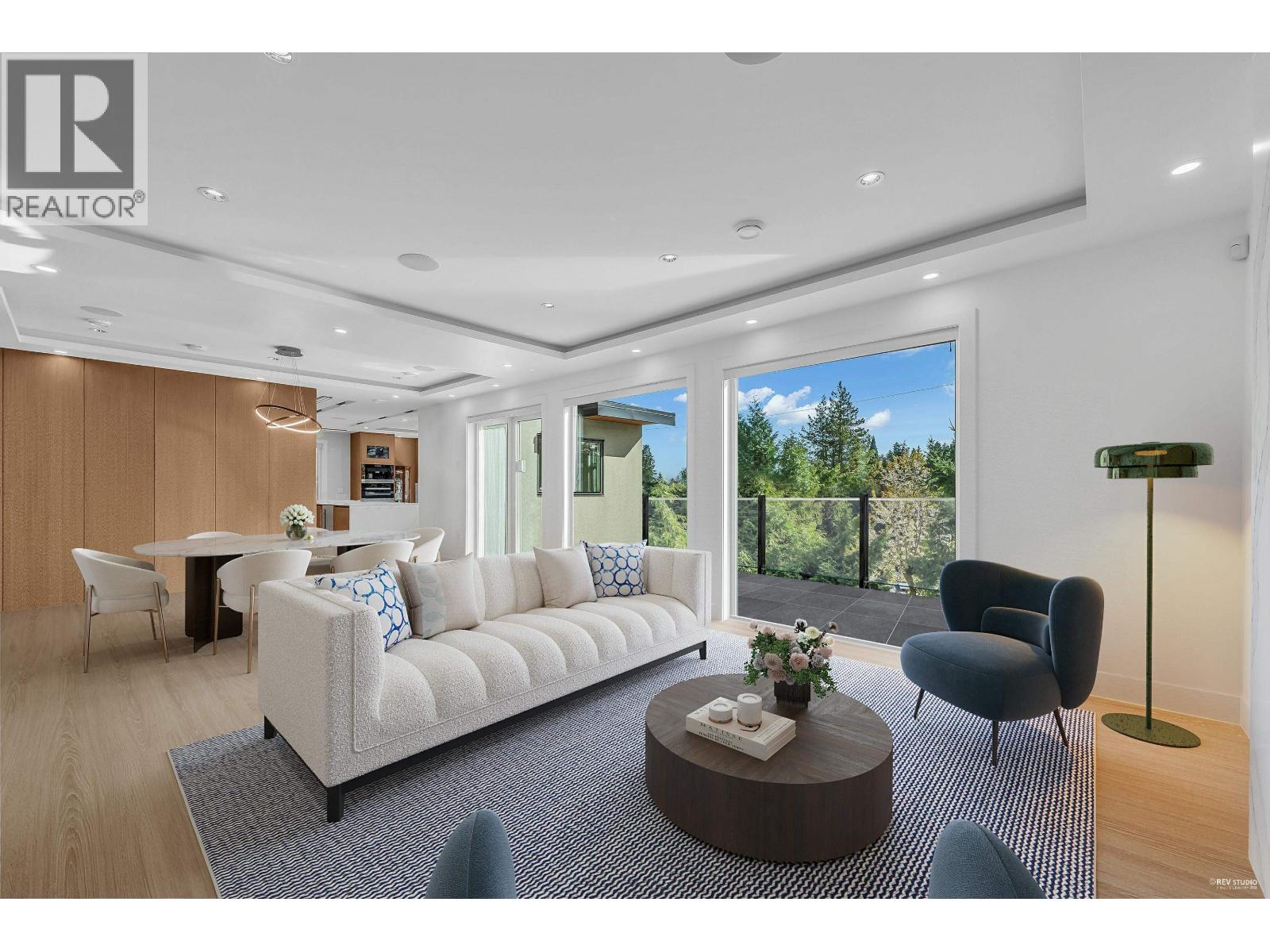 4399 HIGHLAND BOULEVARD, North Vancouver