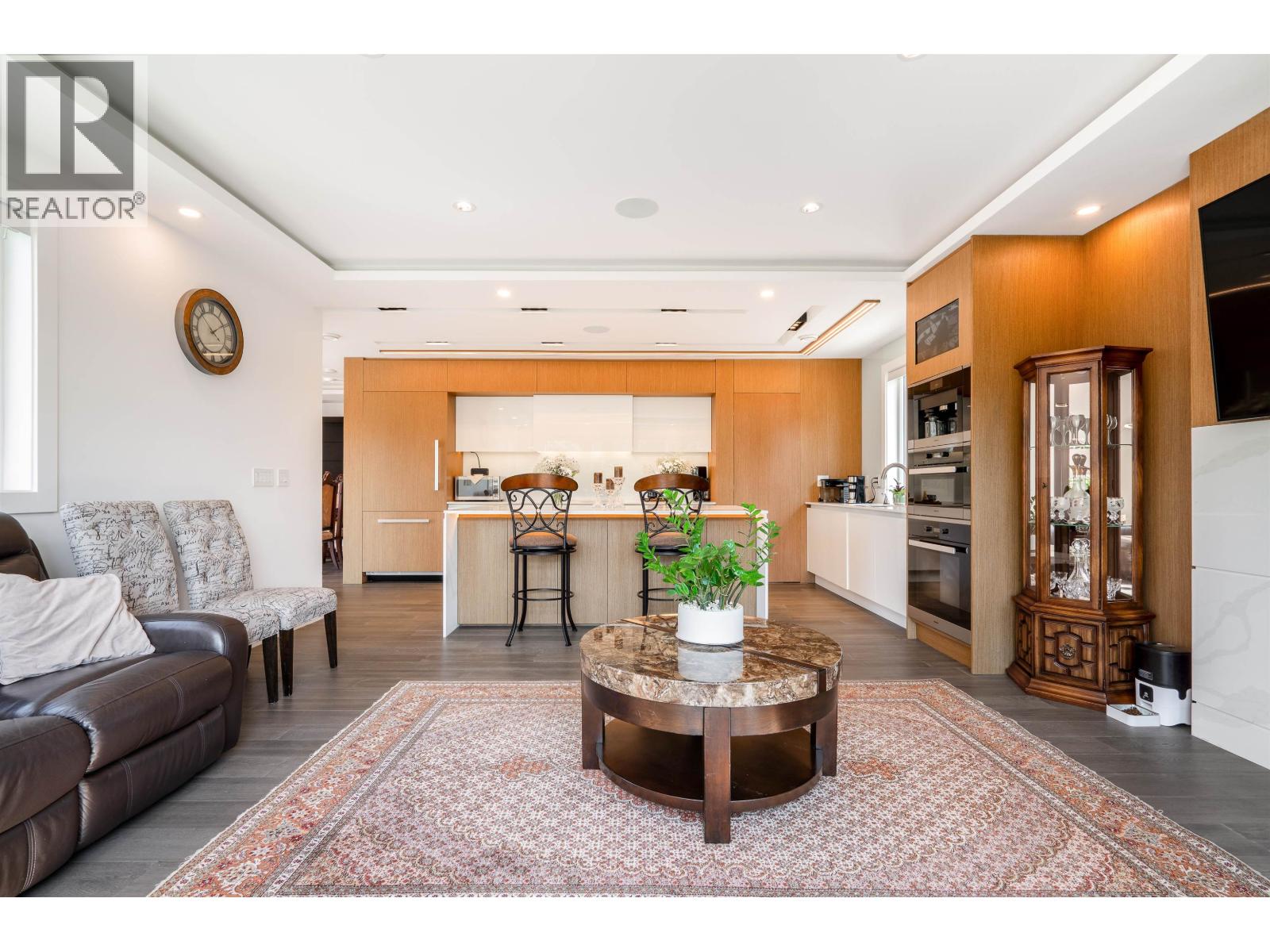 4399 HIGHLAND BOULEVARD, North Vancouver