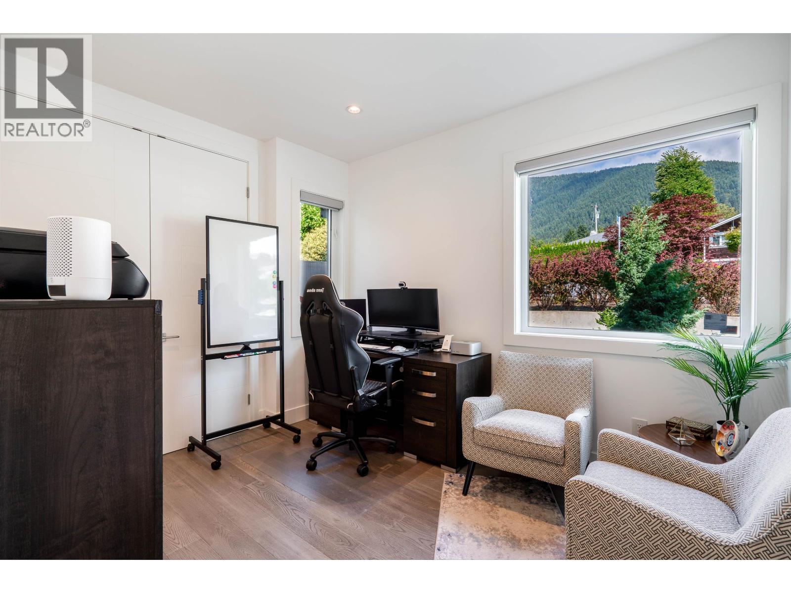 4399 HIGHLAND BOULEVARD, North Vancouver