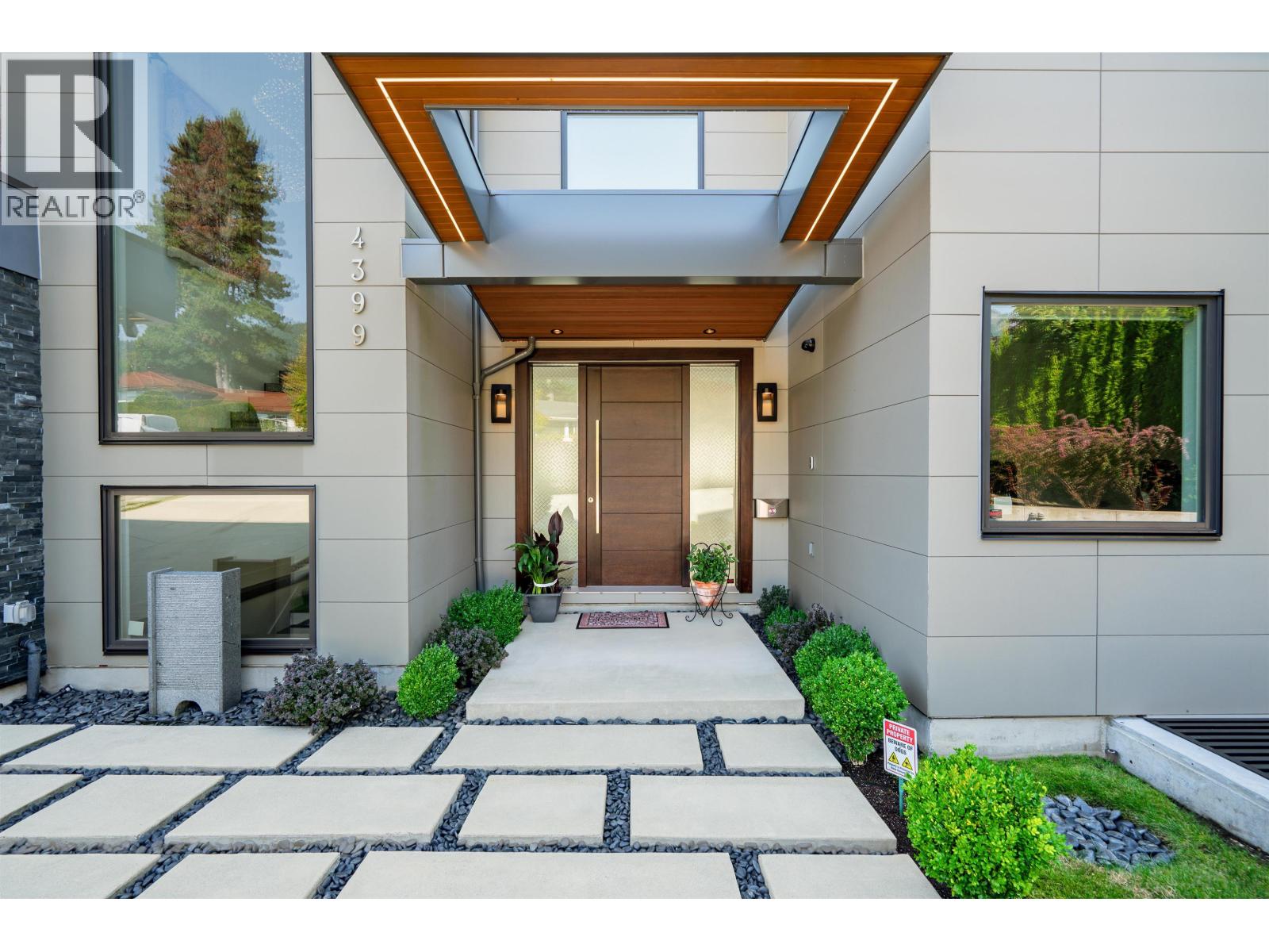 4399 HIGHLAND BOULEVARD, North Vancouver