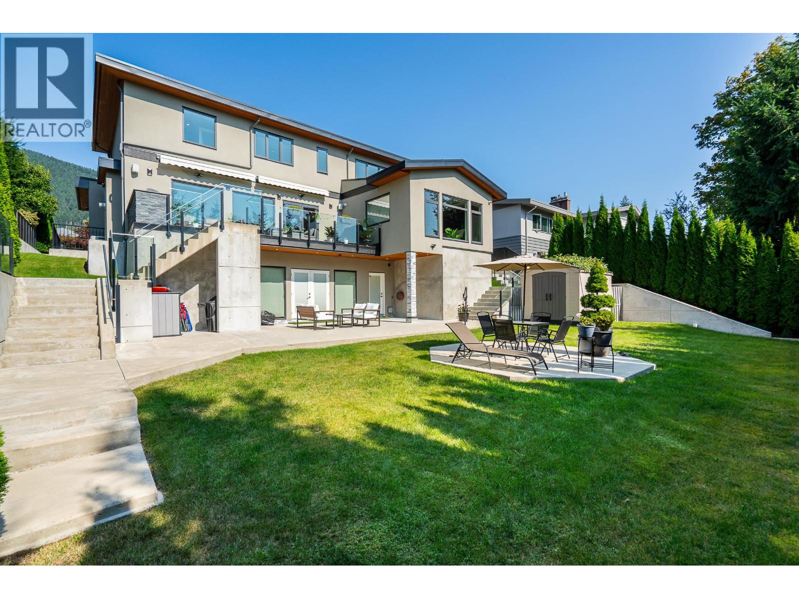 4399 HIGHLAND BOULEVARD, North Vancouver