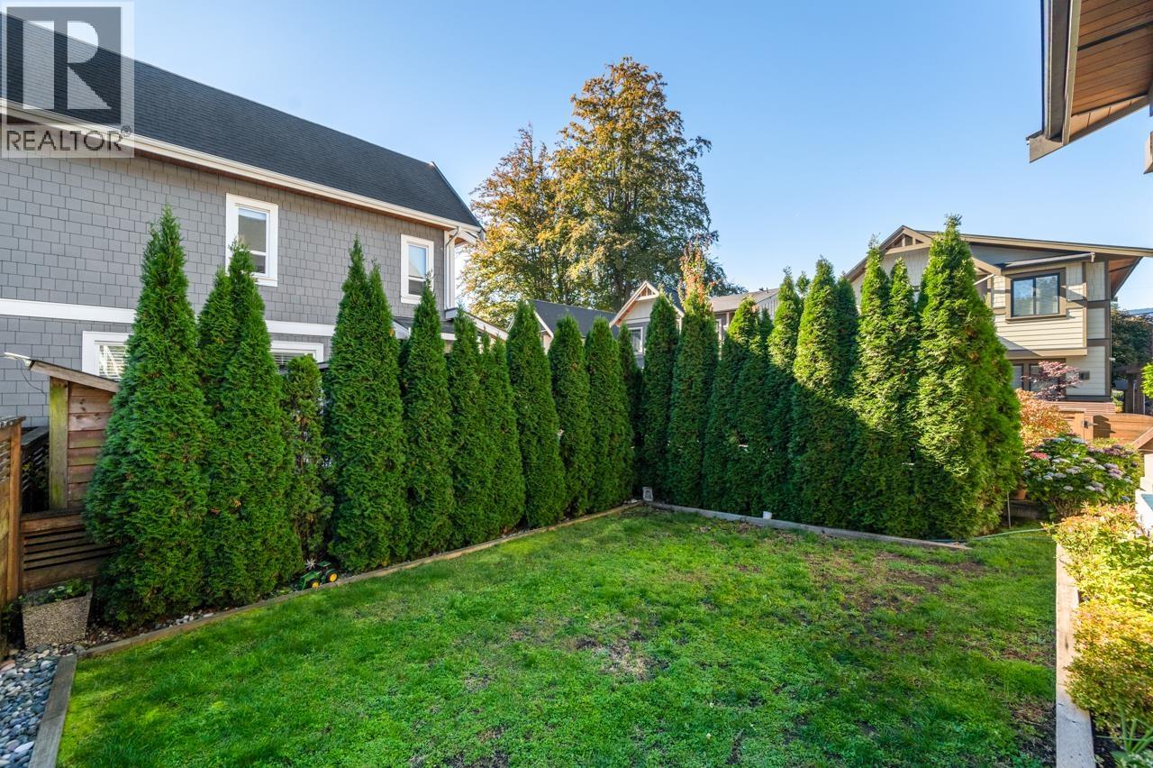 2020 CARSON COURT, North Vancouver