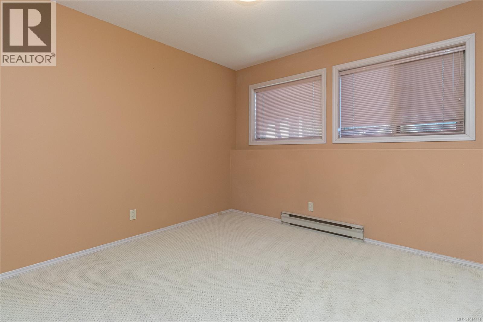  991 Seapearl Place, Saanich