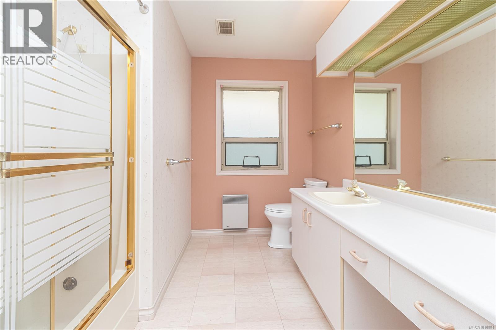  991 Seapearl Place, Saanich