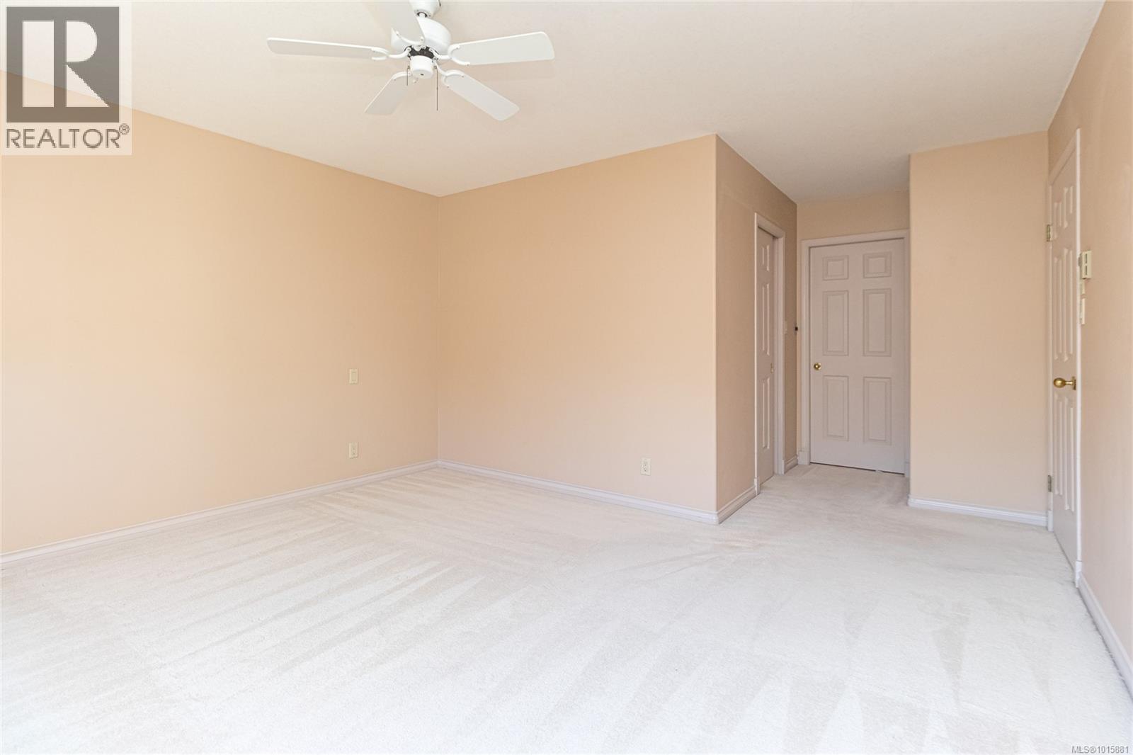  991 Seapearl Place, Saanich