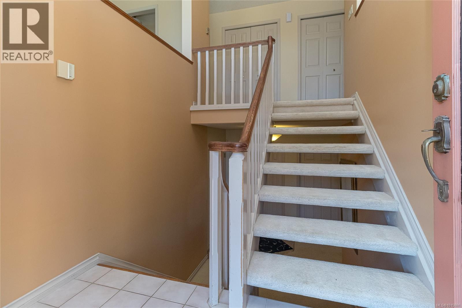  991 Seapearl Place, Saanich