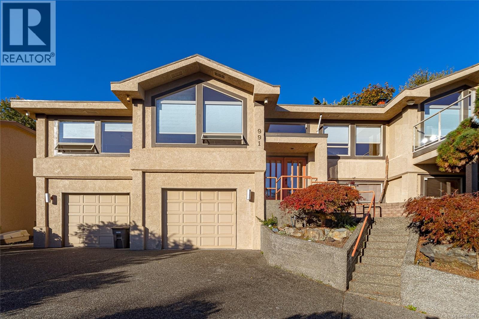  991 Seapearl Place, Saanich