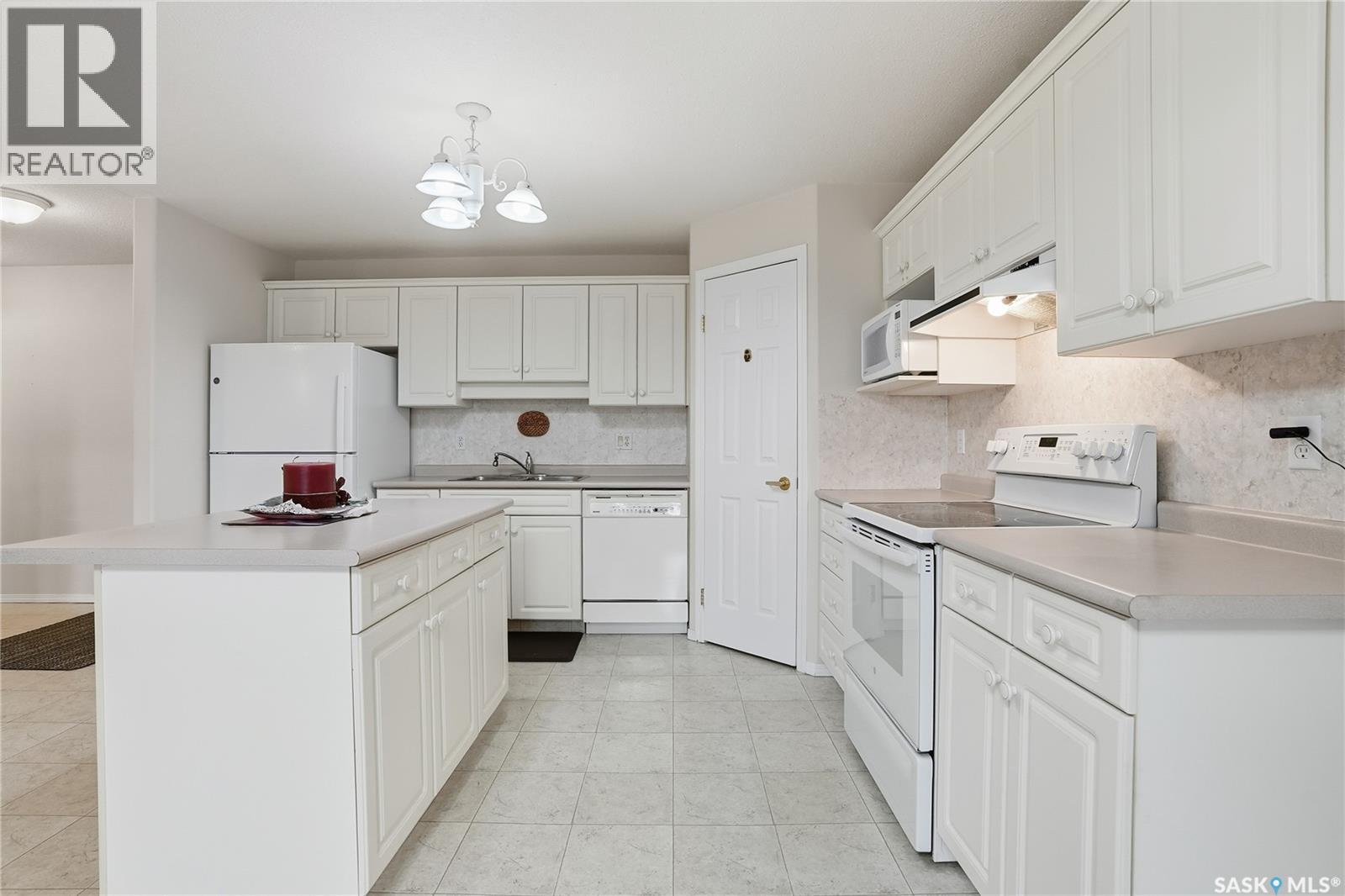 Single Family House Low rise for Sale in   Heritage VIEW Saskatoon 
