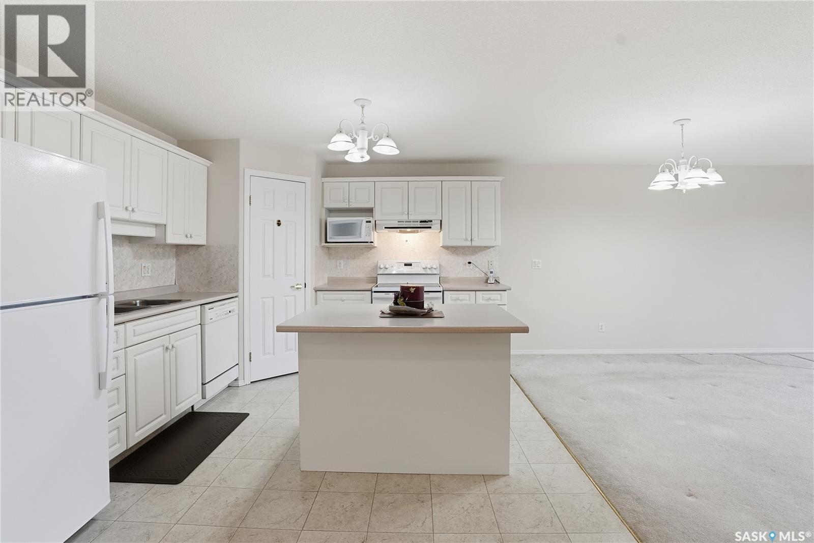 Single Family House Low rise for Sale in   Heritage VIEW Saskatoon 
