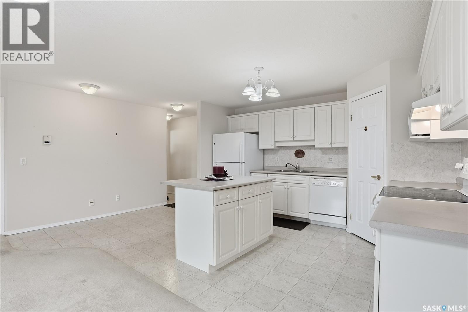 Single Family House Low rise for Sale in   Heritage VIEW Saskatoon 