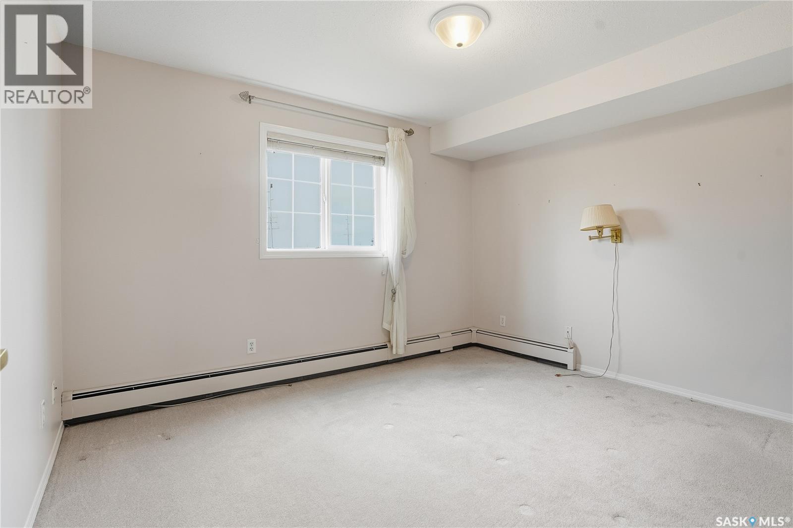 Single Family House Low rise for Sale in   Heritage VIEW Saskatoon 
