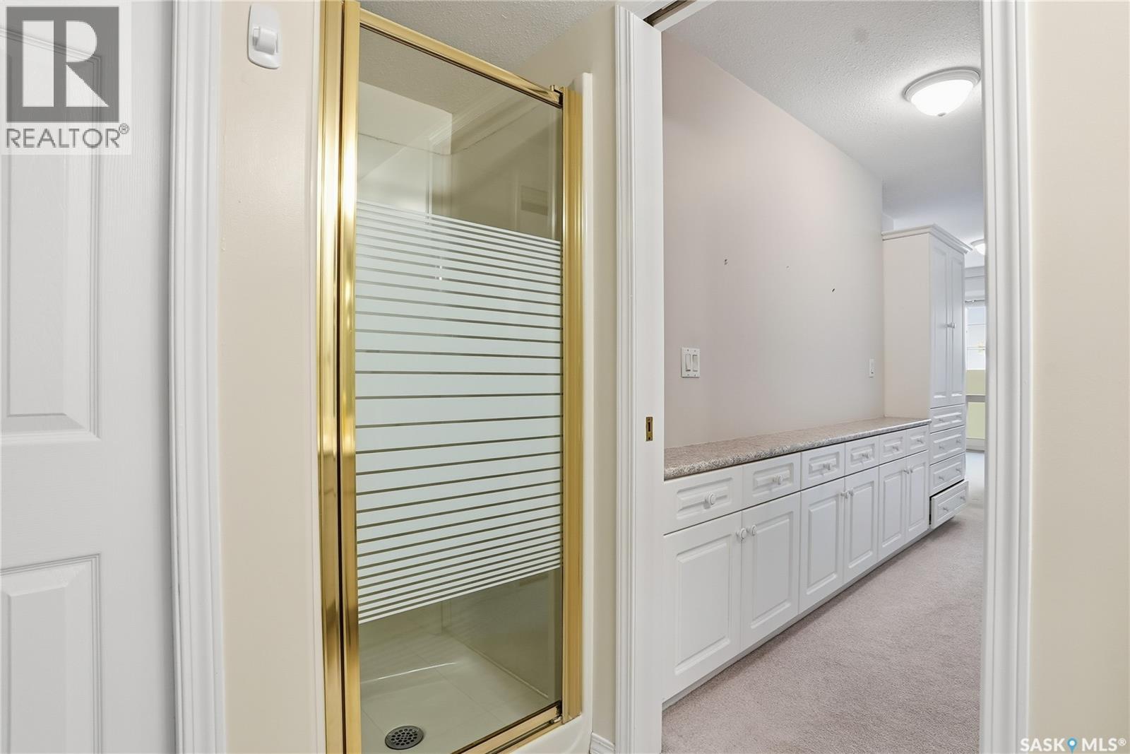 Single Family House Low rise for Sale in   Heritage VIEW Saskatoon 