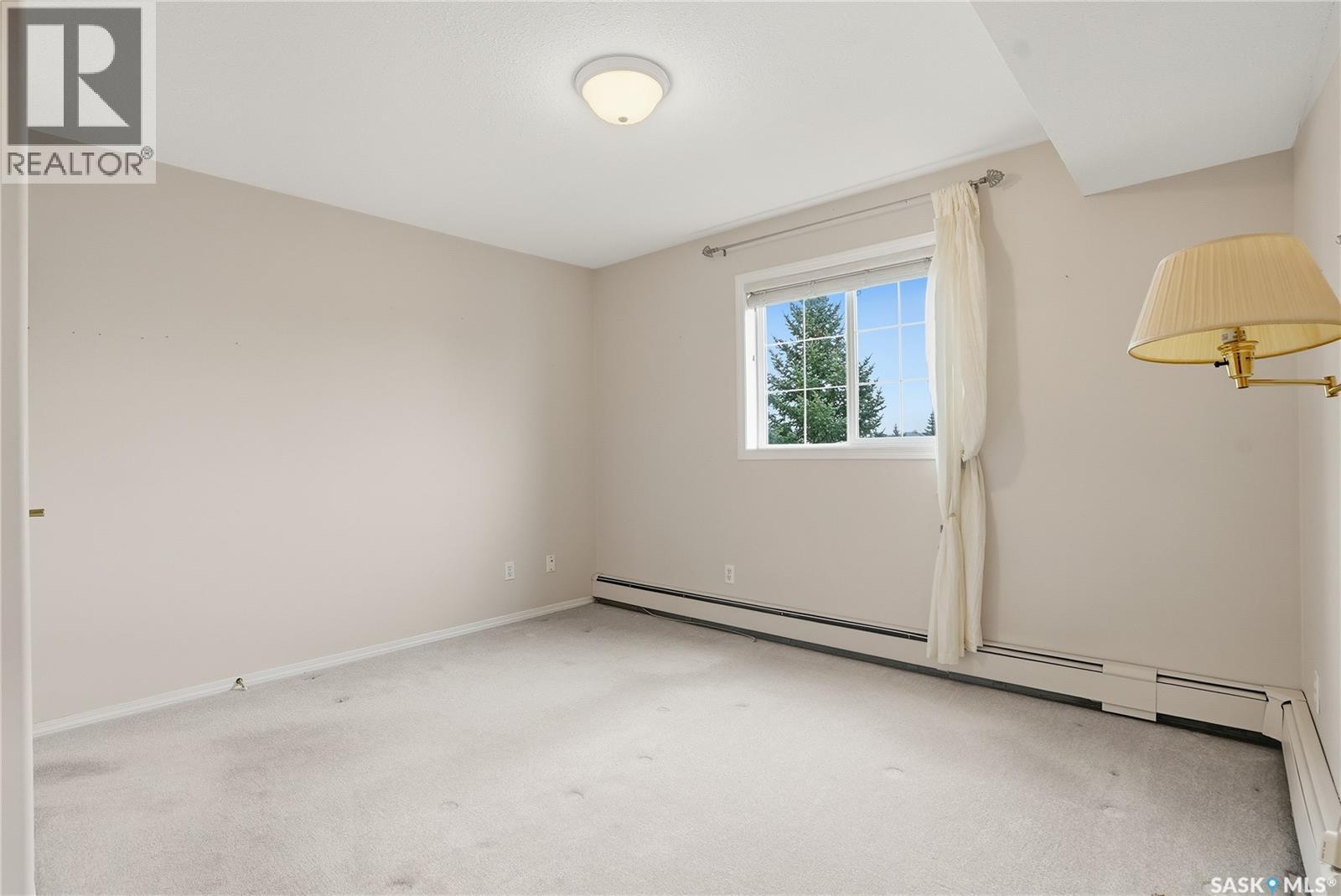 Single Family House Low rise for Sale in   Heritage VIEW Saskatoon 