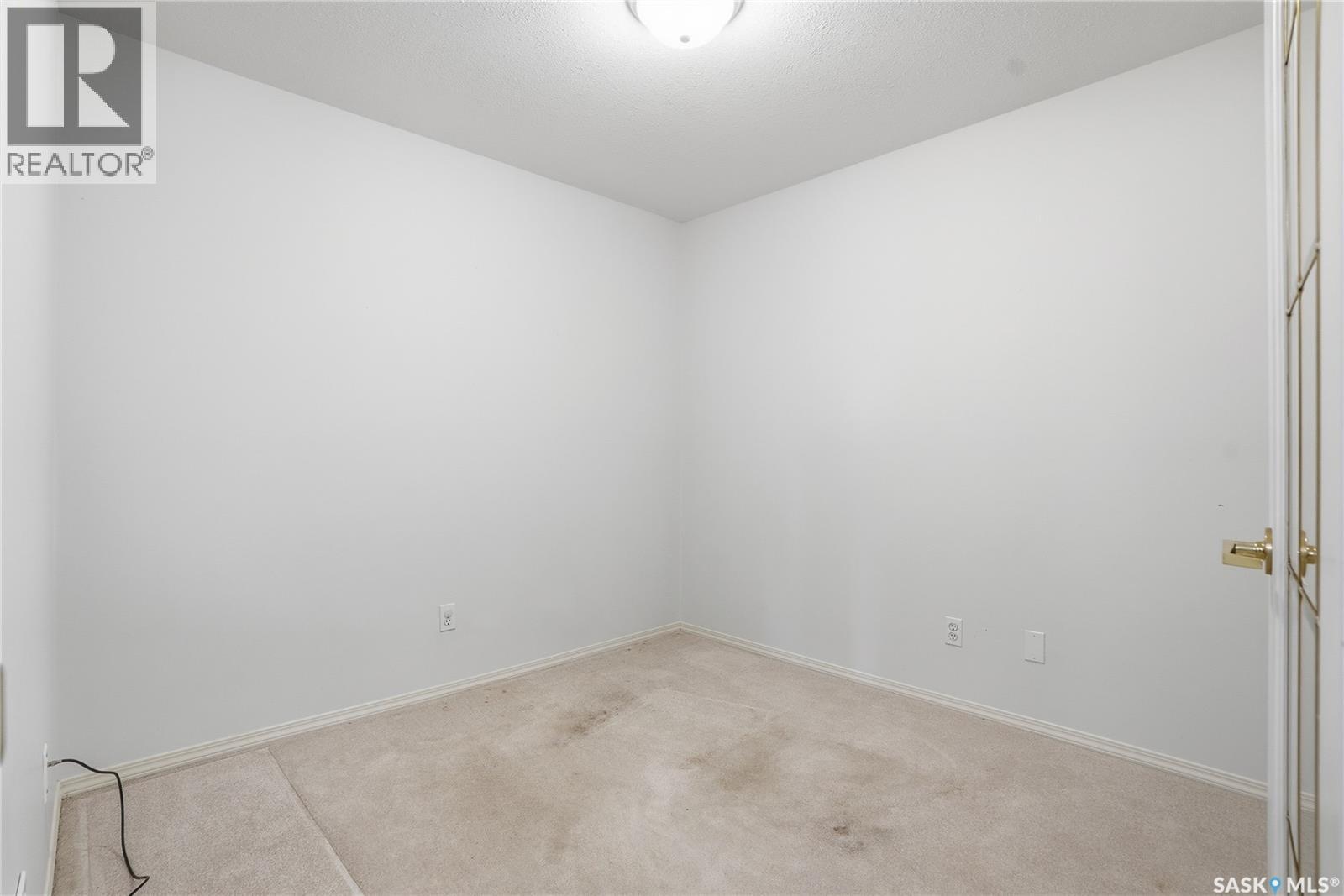 Single Family House Low rise for Sale in   Heritage VIEW Saskatoon 
