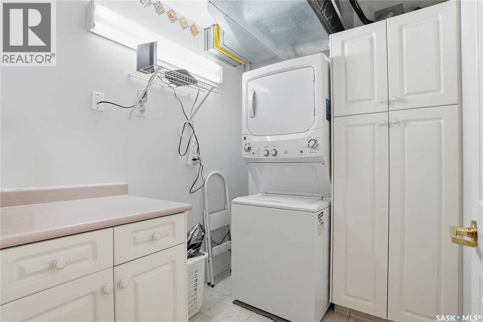 Single Family House Low rise for Sale in   Heritage VIEW Saskatoon 