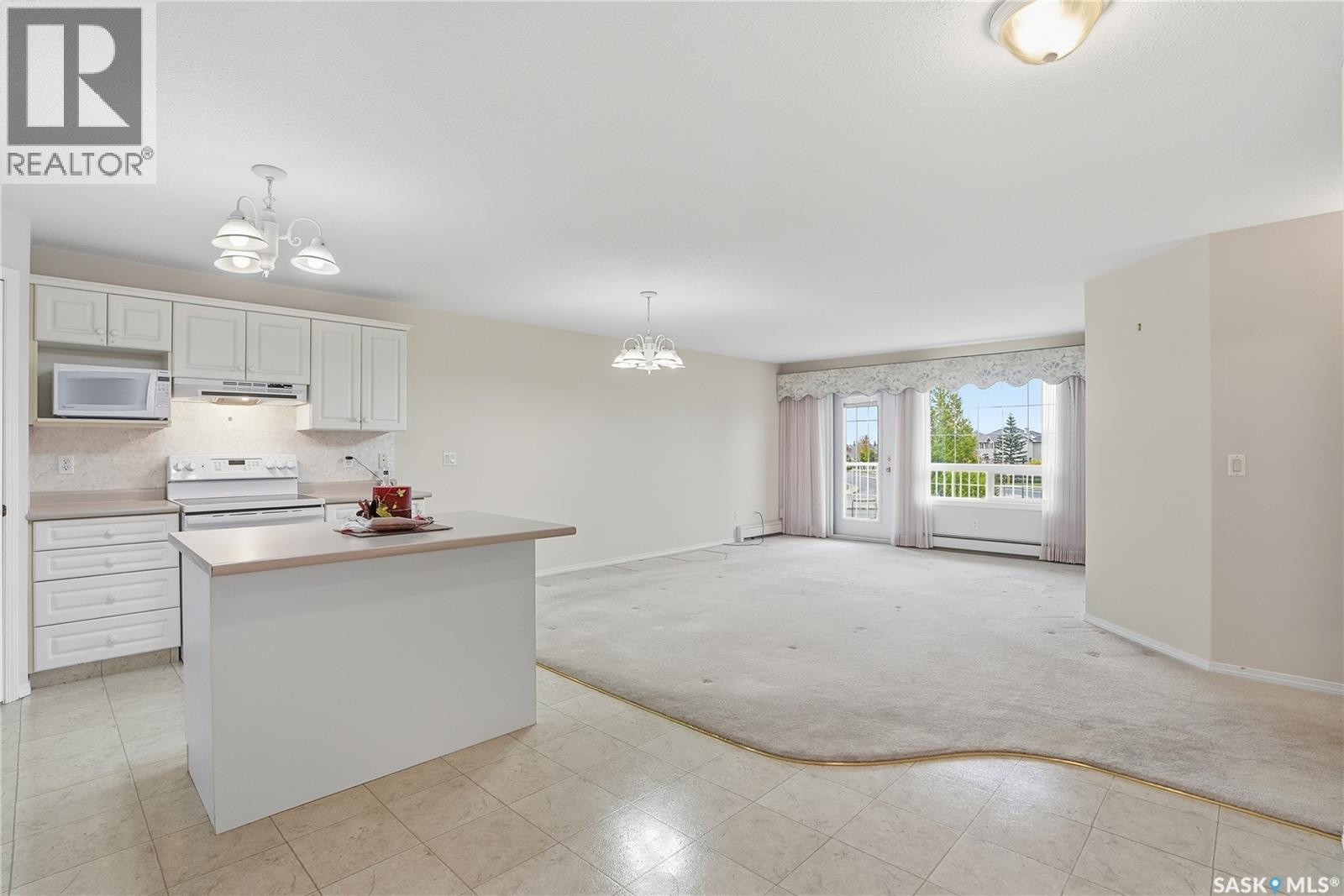 Single Family House Low rise for Sale in   Heritage VIEW Saskatoon 