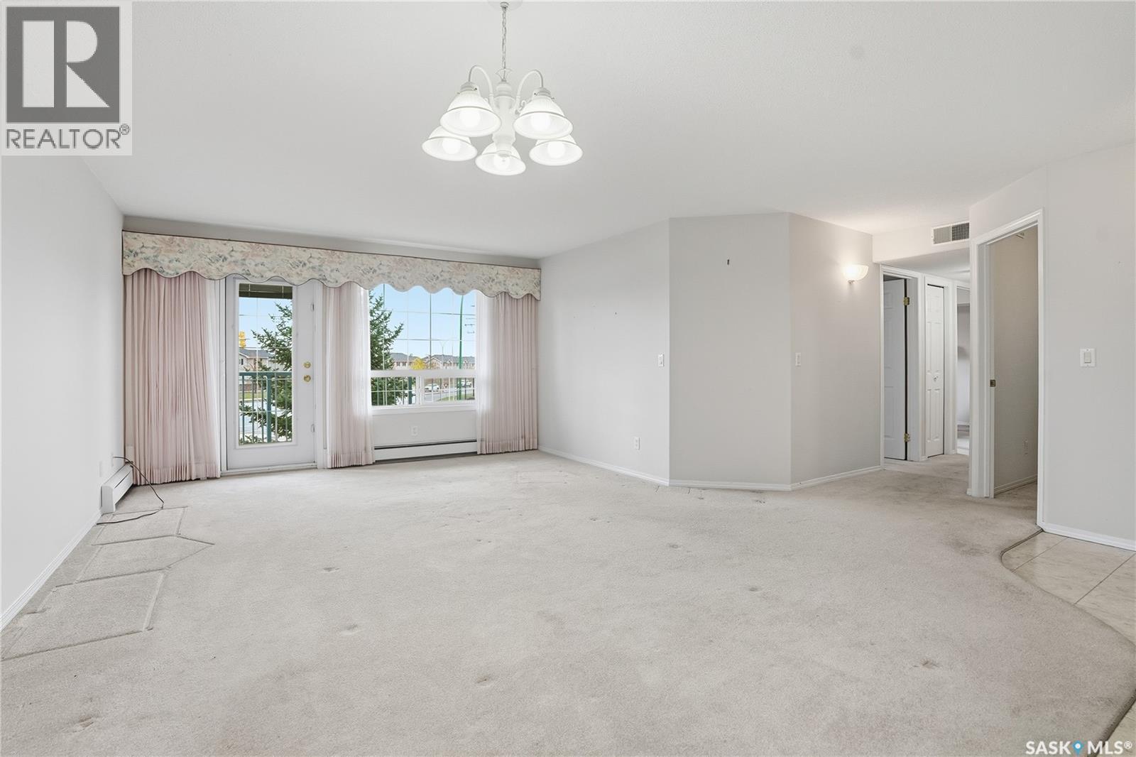 Single Family House Low rise for Sale in   Heritage VIEW Saskatoon 