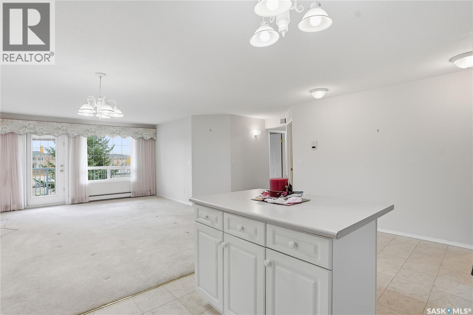Single Family House Low rise for Sale in   Heritage VIEW Saskatoon 