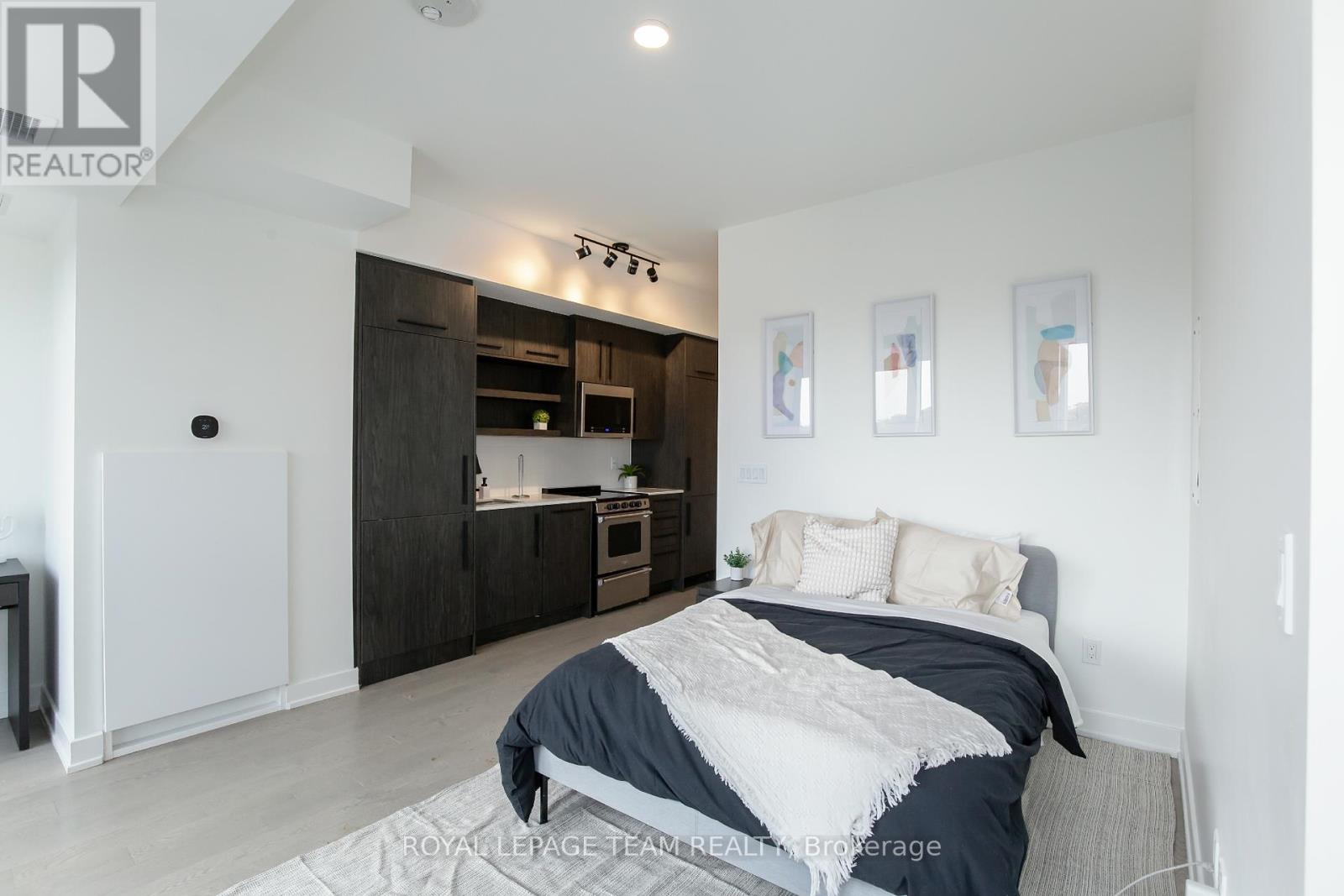 #501 560 RIDEAU STREET - 11
