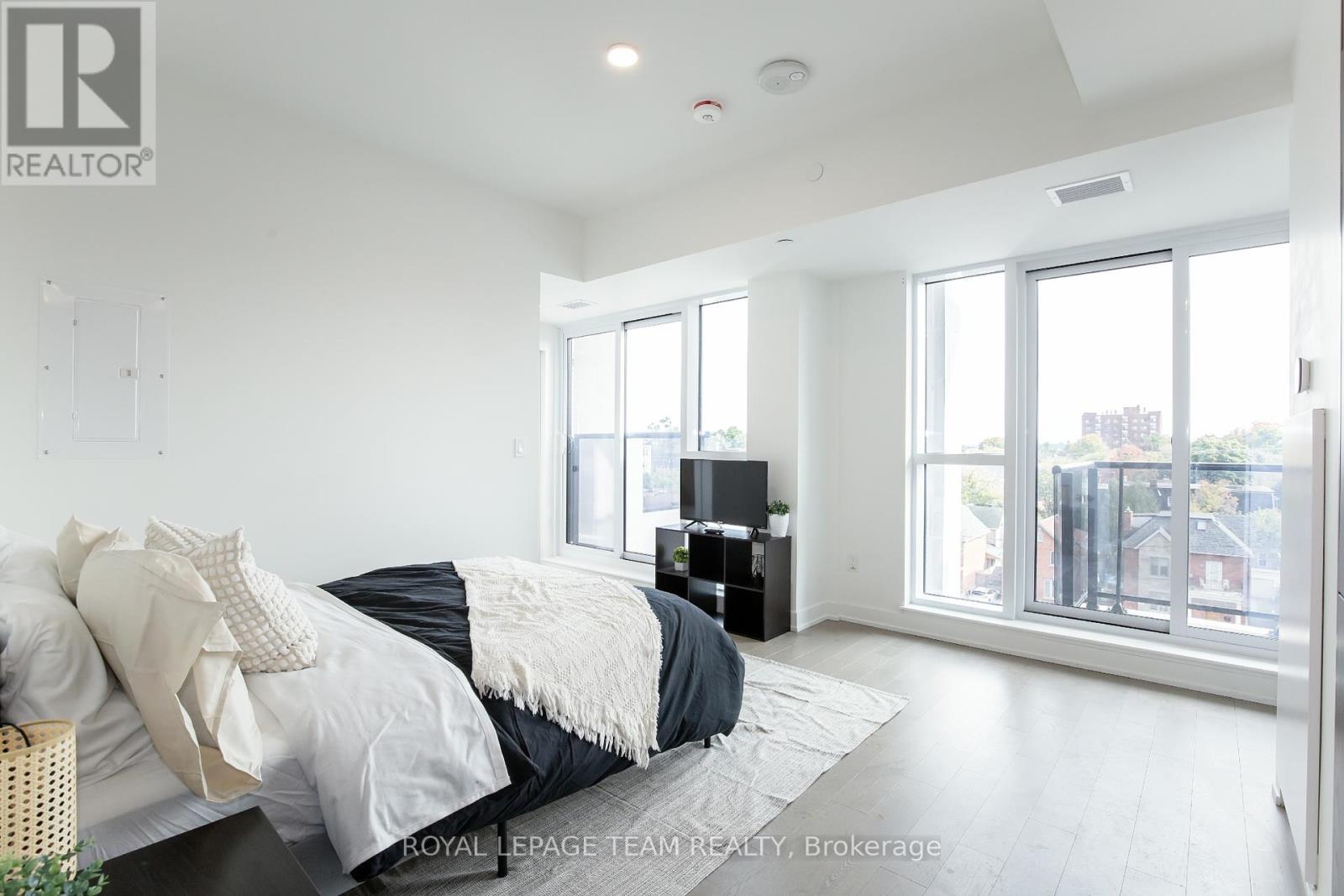 #501 560 RIDEAU STREET - 13