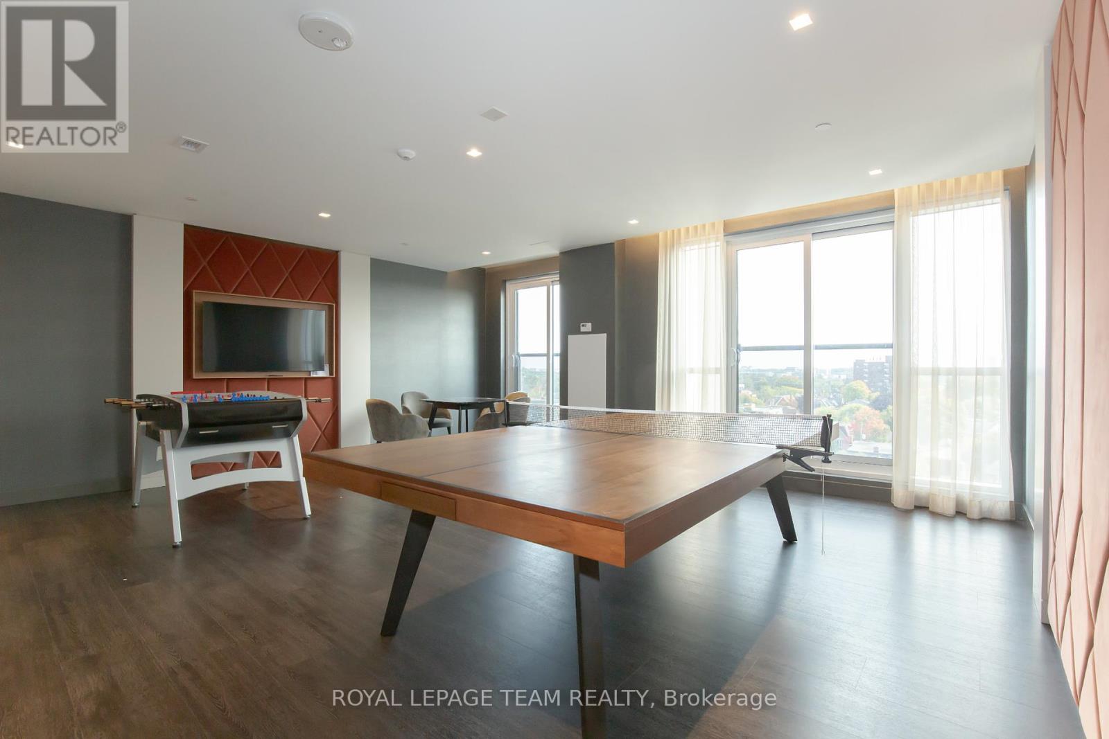 #501 560 RIDEAU STREET - 19