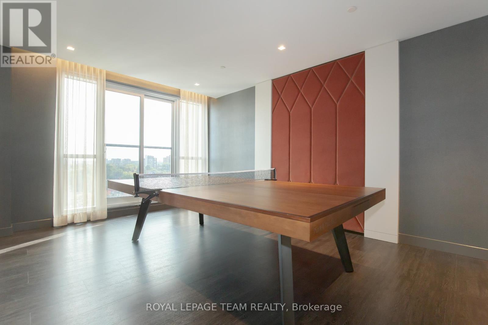 #501 560 RIDEAU STREET - 21