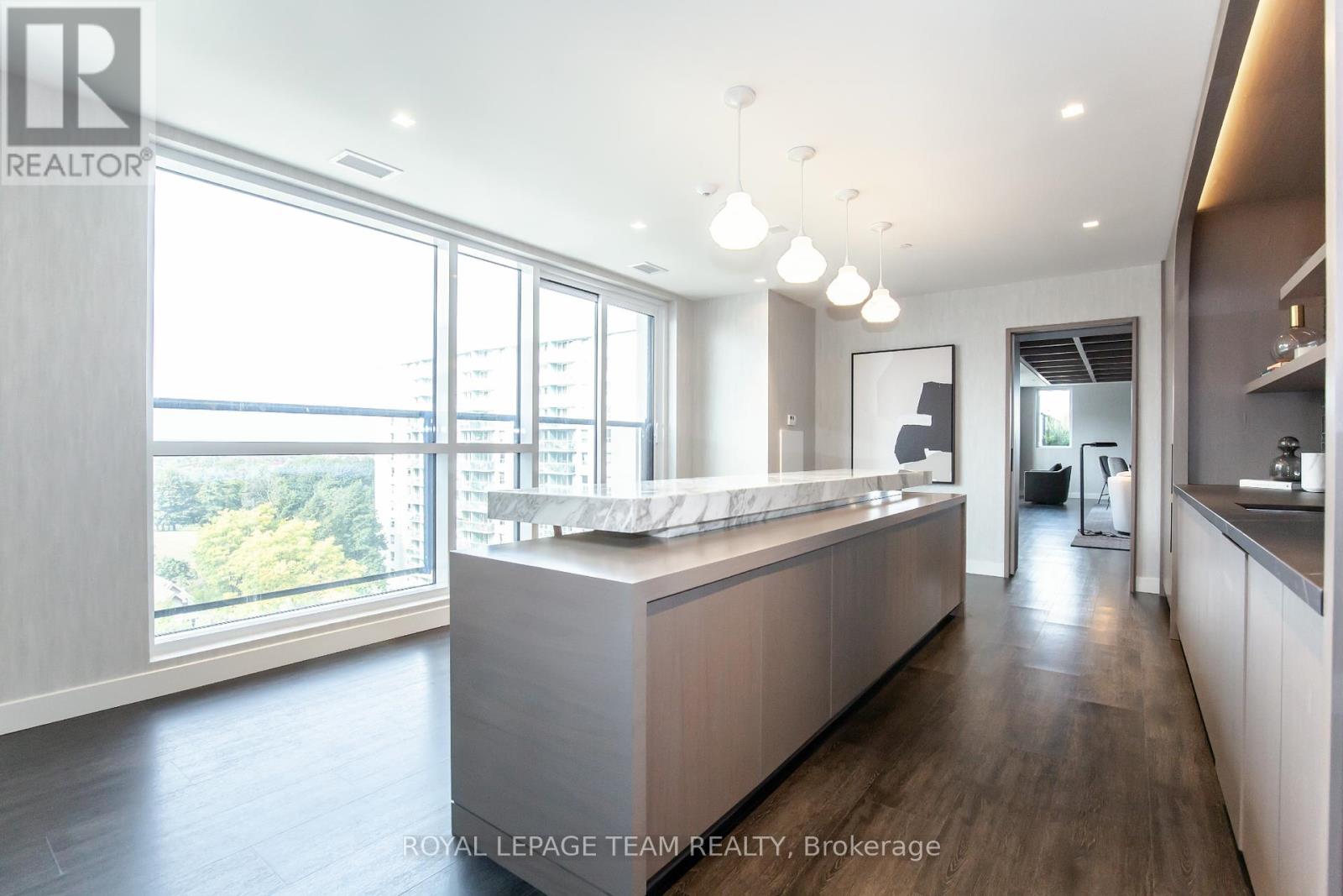 #501 560 RIDEAU STREET - 27