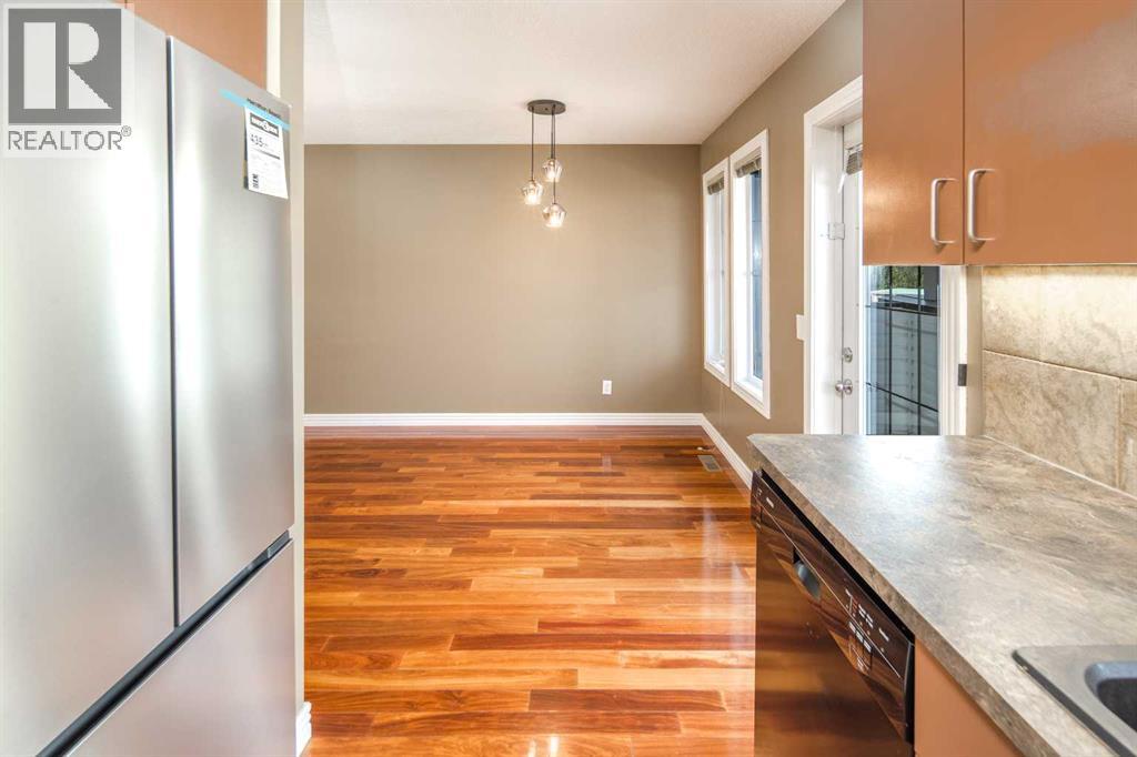 Single Family House 4 Level for Sale in  Royal Oak Lane NW Royal Oak Calgary 