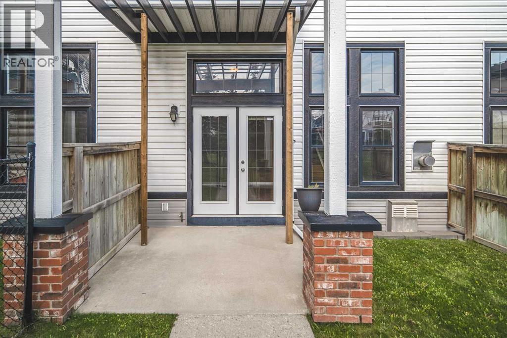 Single Family House 4 Level for Sale in  Royal Oak Lane NW Royal Oak Calgary 
