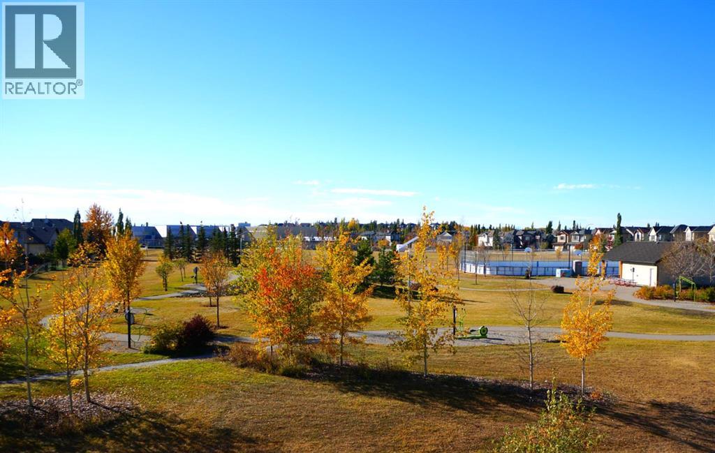 Single Family House 4 Level for Sale in  Royal Oak Lane NW Royal Oak Calgary 