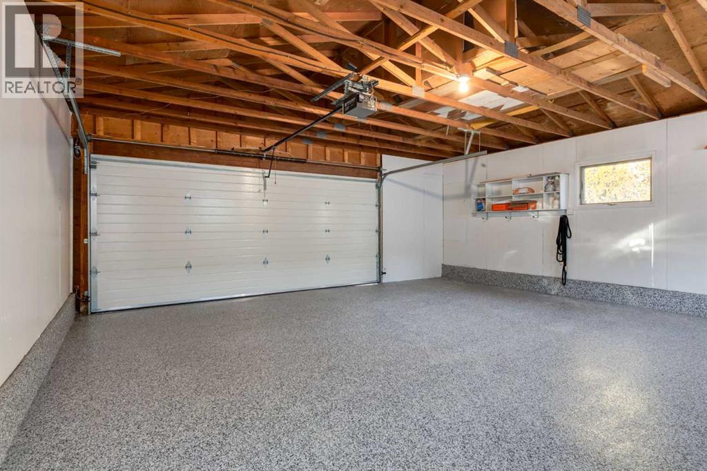 Single Family House 4 Level for Sale in  Lake Sylvan Place SE Lake Bonavista Calgary 